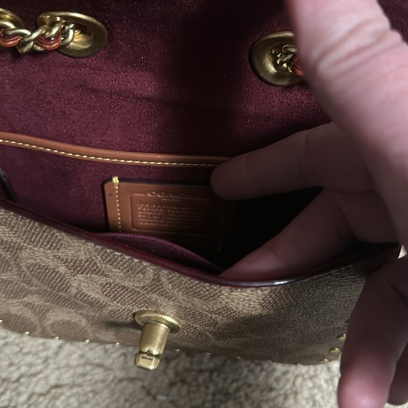 Coach Madison signature purse - Picture 6 of 6